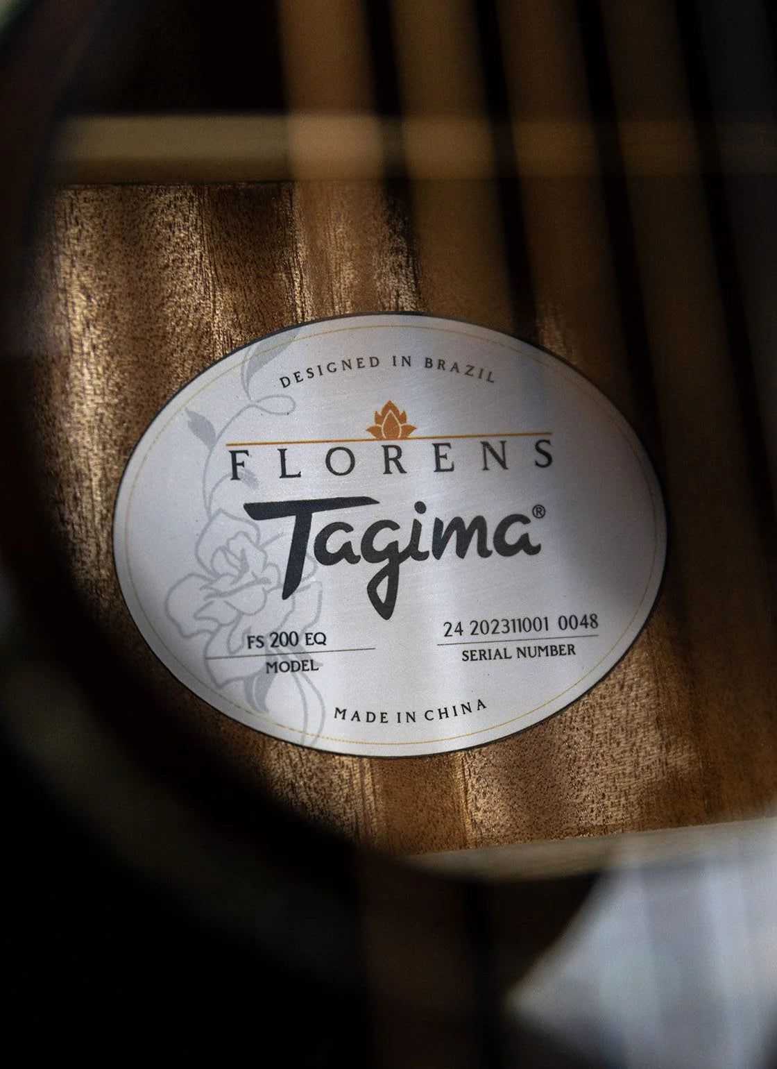 TAGIMA | GUITARRA ELECTROACÚSTICA FS-200-EQ-NT-DF-WH