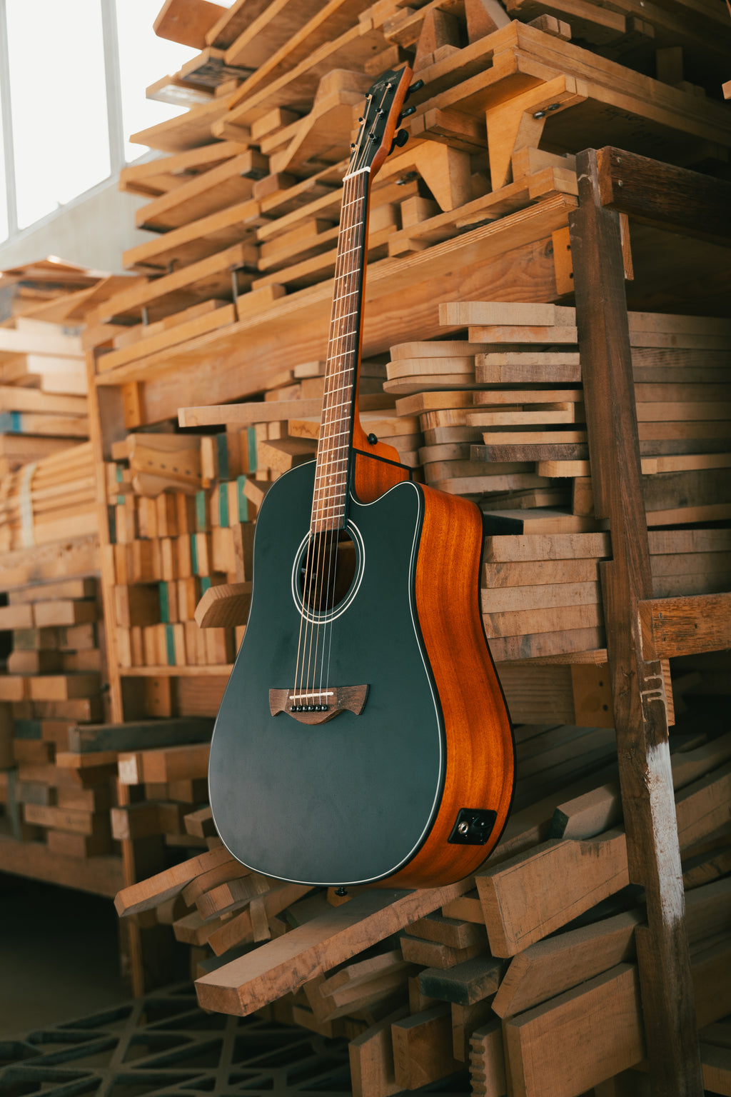 GUITARRA ELECTROACÚSTICA | METRÓPOLIS