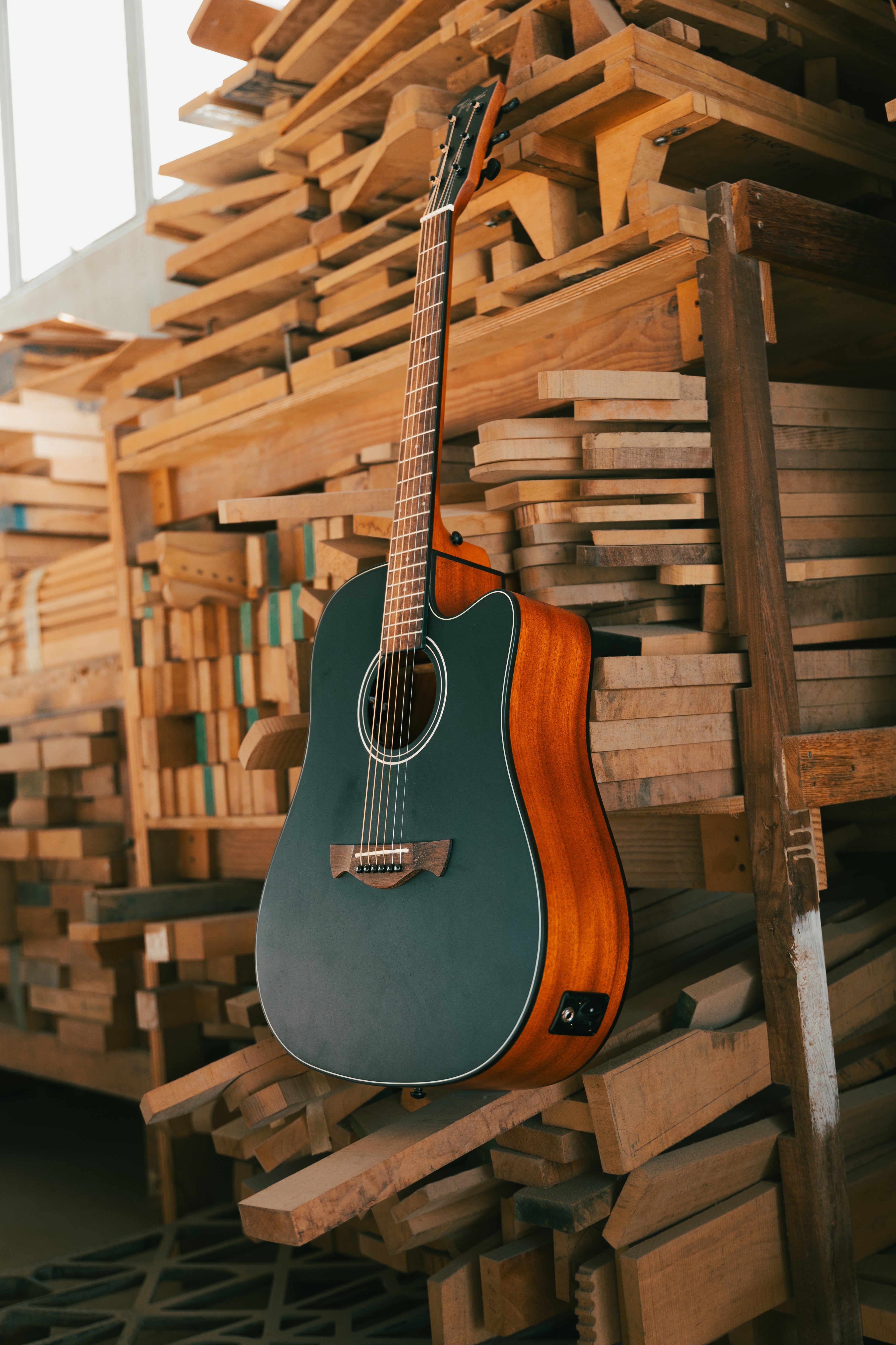 GUITARRA ELECTROACÚSTICA | METRÓPOLIS