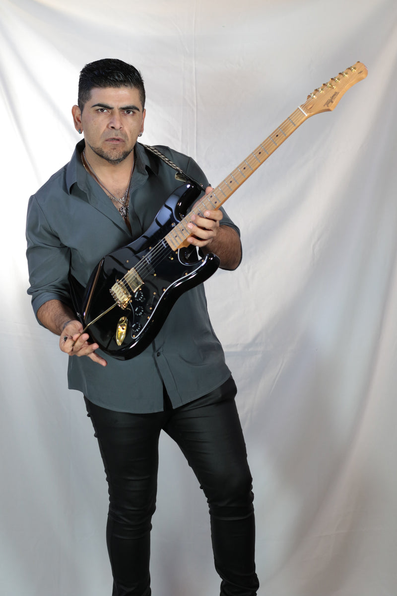 NÉSTOR SANTANA