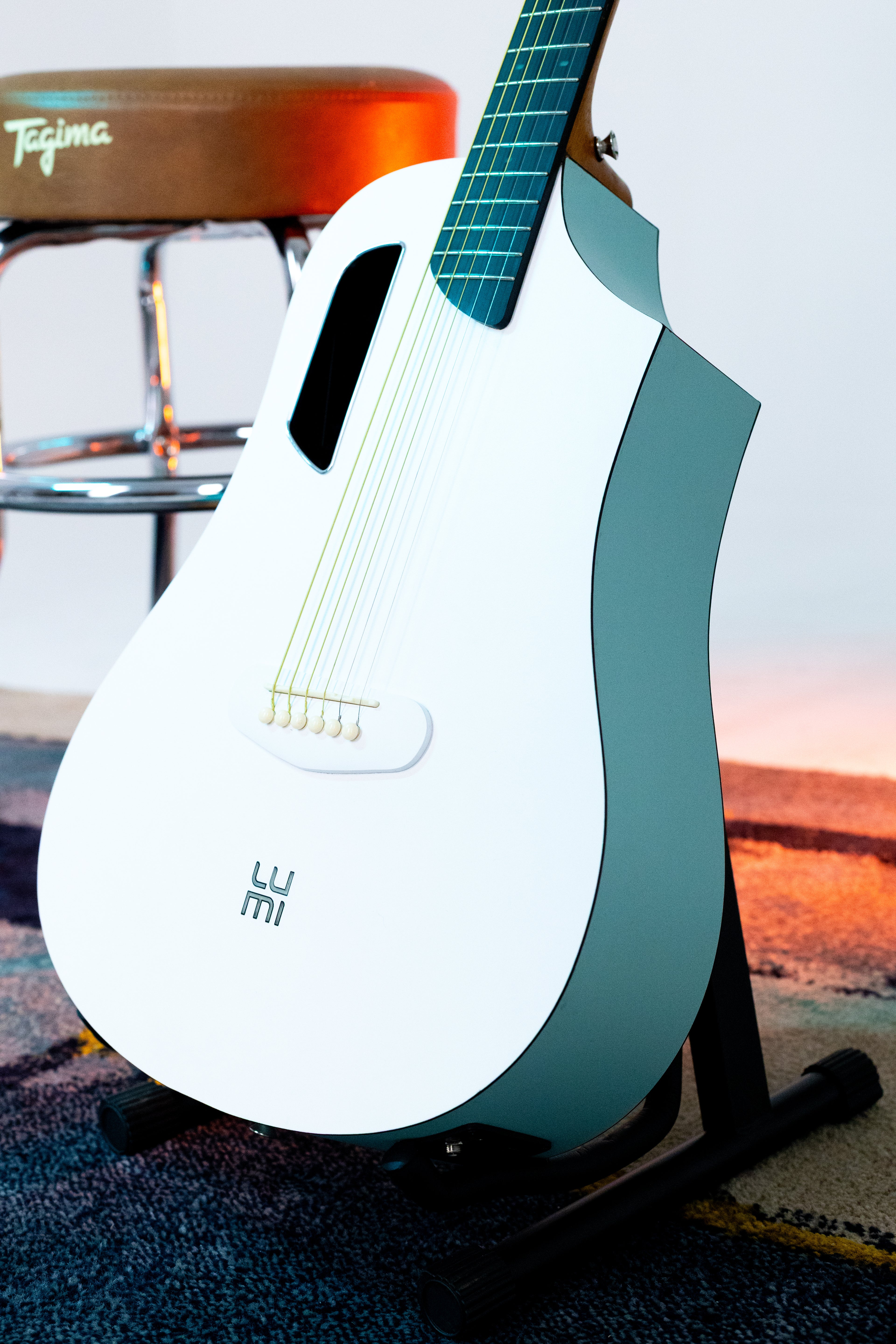 GUITARRA ELECTROACUSTICA CON BLUETOOTH Y EFECTOS | LUMI X GRW
