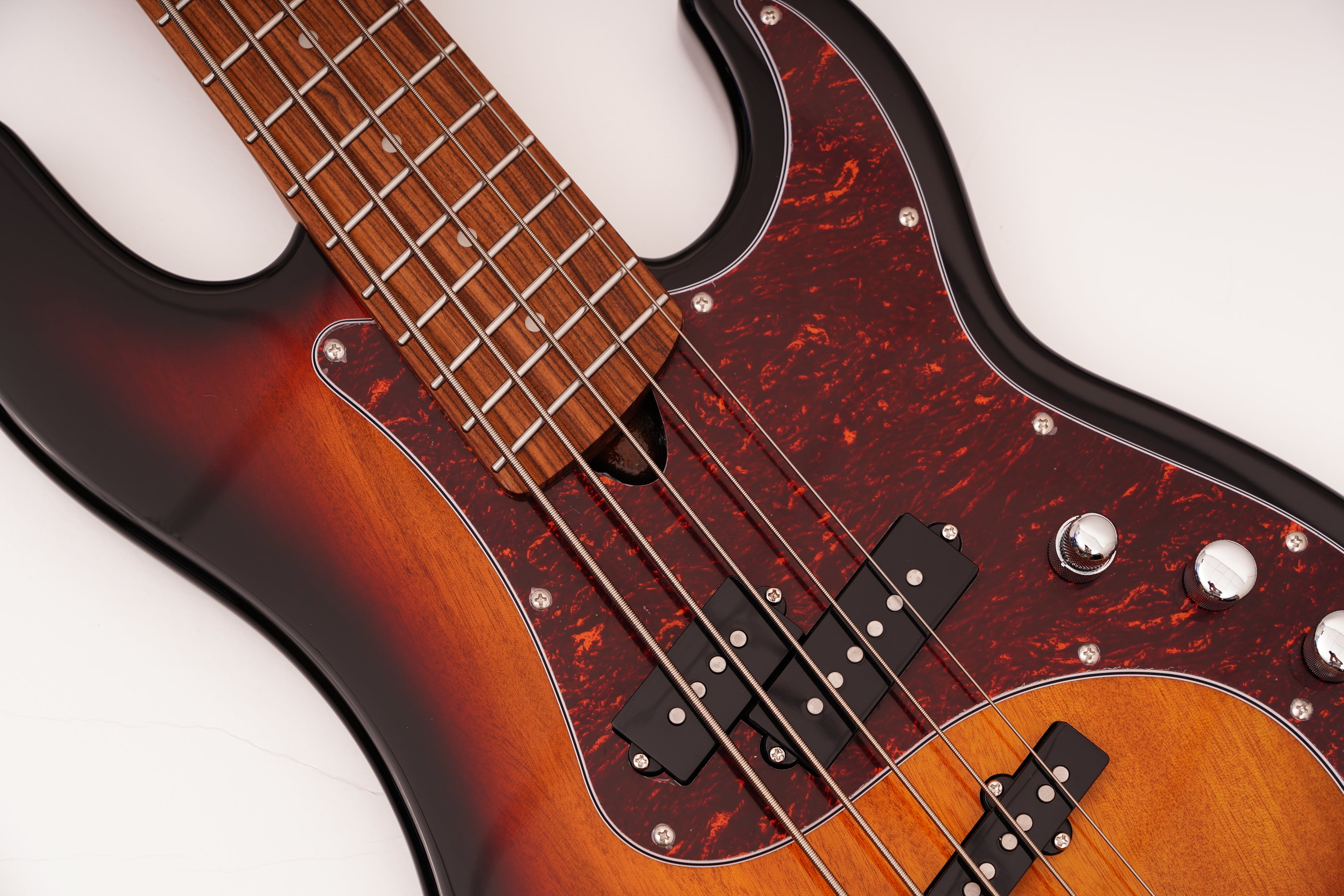TAGIMA | BAJO PREDATOR-5-SB-DF-TT